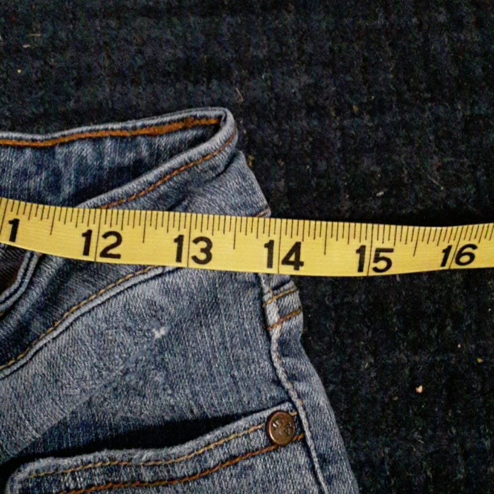 Jean Capris - Picture 3 of 5
